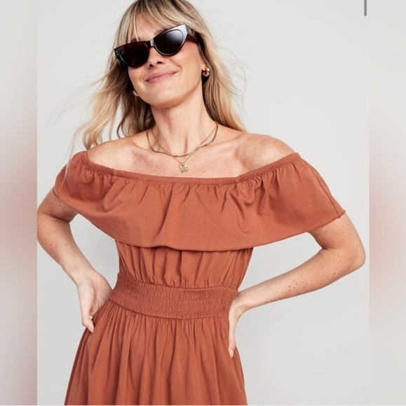 Old Navy Waist Defined Ruffled Off Shoulder Smocked Maxi Dress - Picture 3 of 11